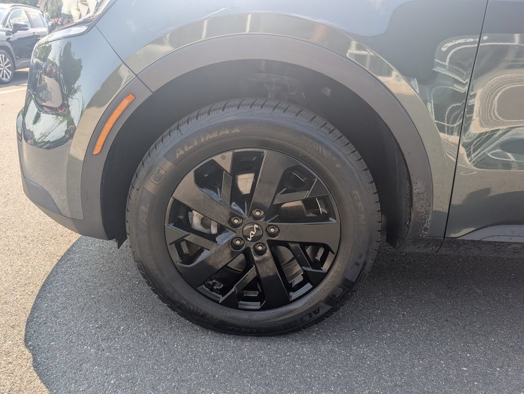 Used 2023 Kia Sorento S w/ Panoramic Sunroof Package AWD/4WD image 14