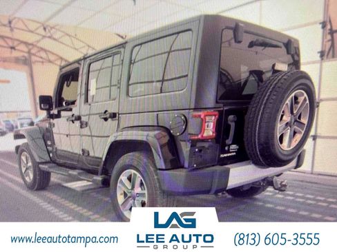 Used 2012 Jeep Wrangler Unlimited Sahara AWD/4WD image 3