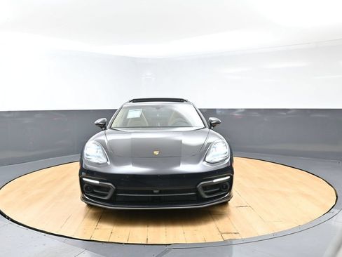 Used 2023 Porsche Panamera 4 Platinum Edition AWD/4WD image 4