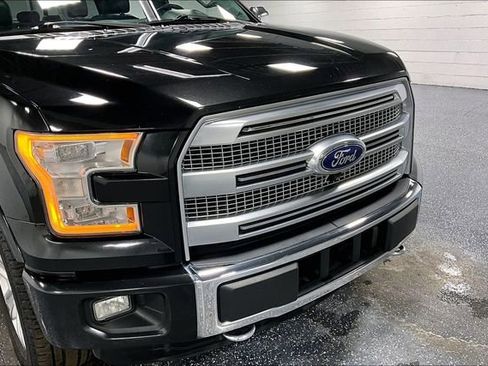 Used 2015 Ford F150 Platinum w/ Equipment Group 701A Luxury image 32