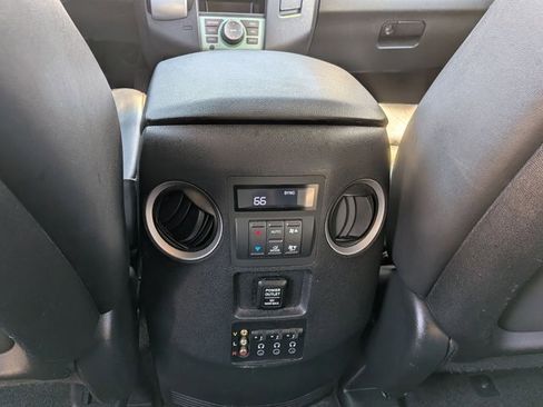 Used 2011 Honda Pilot Touring image 20