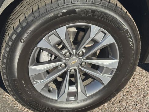 Used 2025 Chevrolet Equinox LT image 29