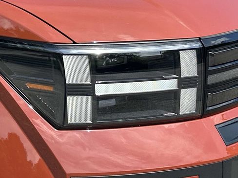 Certified 2025 Hyundai Santa Fe XRT AWD/4WD image 9