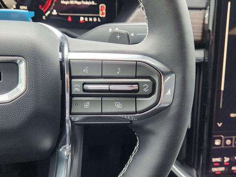 New 2026 GMC Acadia Denali w/ Super Cruise Package image 33