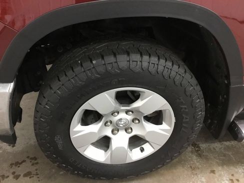 Used 2019 RAM 1500 Big Horn AWD/4WD image 4