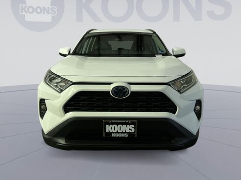 Used 2021 Toyota RAV4 XLE w/ XLE Grade Weather Package AWD/4WD image 19