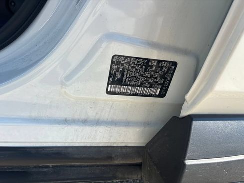 Used 2023 Nissan Rogue SV AWD/4WD image 22