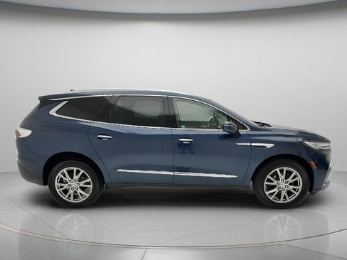 Used 2023 Buick Enclave Essence w/ Experience Buick Package AWD/4WD image 4