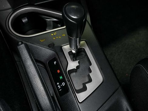 Used 2018 Toyota RAV4 XLE FWD image 23