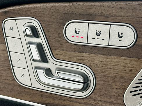 Certified 2026 Mercedes-Benz GLS 450 4MATIC image 26