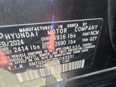 Used 2024 Genesis G70 2.5T AWD/4WD image 7