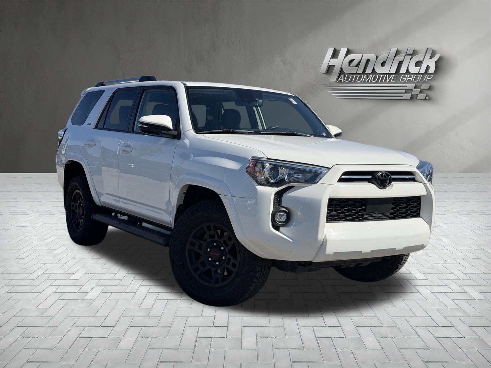 Used 2021 Toyota 4Runner SR5 Premium w/ Moonroof Package AWD/4WD image 2