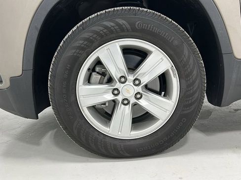 Used 2022 Chevrolet Trax LT w/ Premium Seat Package image 14