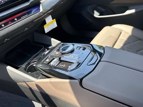 New 2027 BMW 540i xDrive w/ Executive Package AWD/4WD image 21