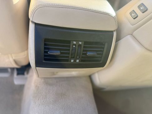 Used 2015 Lexus LS 460 Luxury image 30