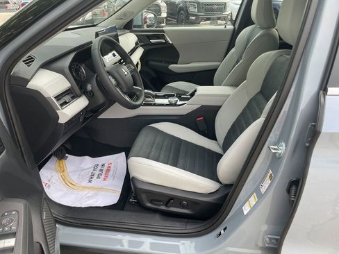 New 2026 Mitsubishi Outlander SE FWD image 12