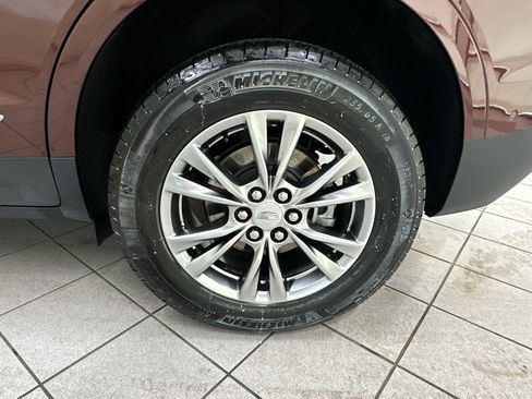 Used 2023 Cadillac XT5 Premium Luxury w/ Technology Package AWD/4WD image 13