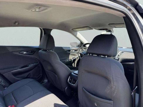 Used 2016 Chevrolet Malibu LT image 44