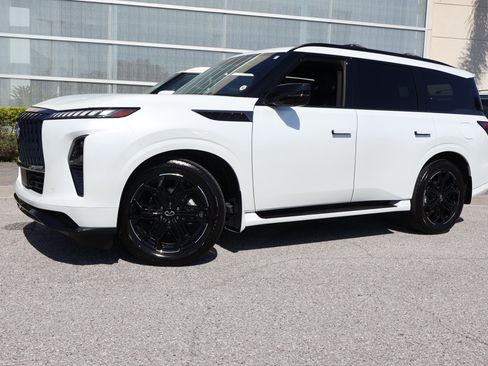 Certified 2026 INFINITI QX80 4WD image 1