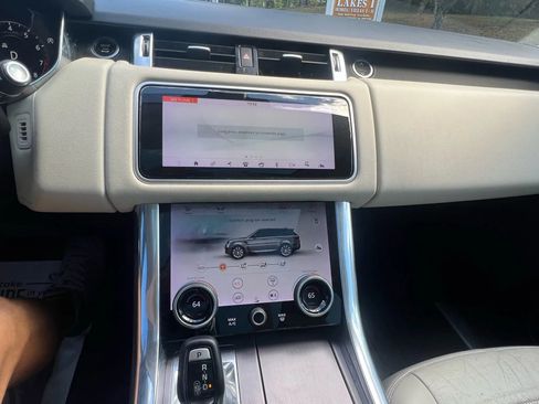 Used 2018 Land Rover Range Rover Sport HSE image 39