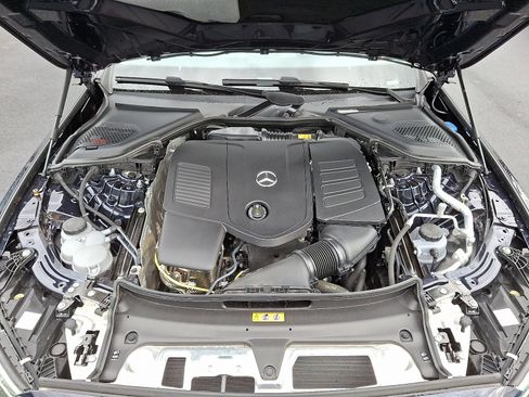 Certified 2025 Mercedes-Benz E 350 4MATIC Sedan image 27