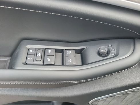 New 2026 Jeep Grand Cherokee L Limited AWD/4WD image 17