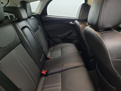 Used 2014 Ford Focus Titanium image 19