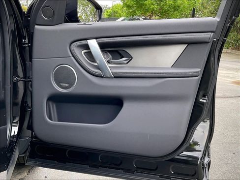 New 2026 Land Rover Discovery Sport Landmark AWD/4WD image 30