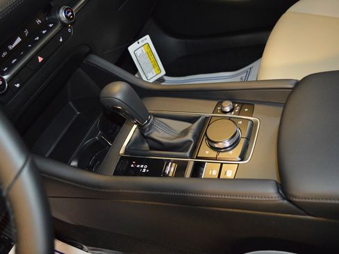 New 2026 MAZDA MAZDA3 2.5 S Sedan w/ Preferred Pkg image 19