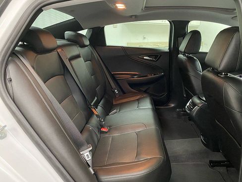 Used 2020 Chevrolet Malibu Premier image 13