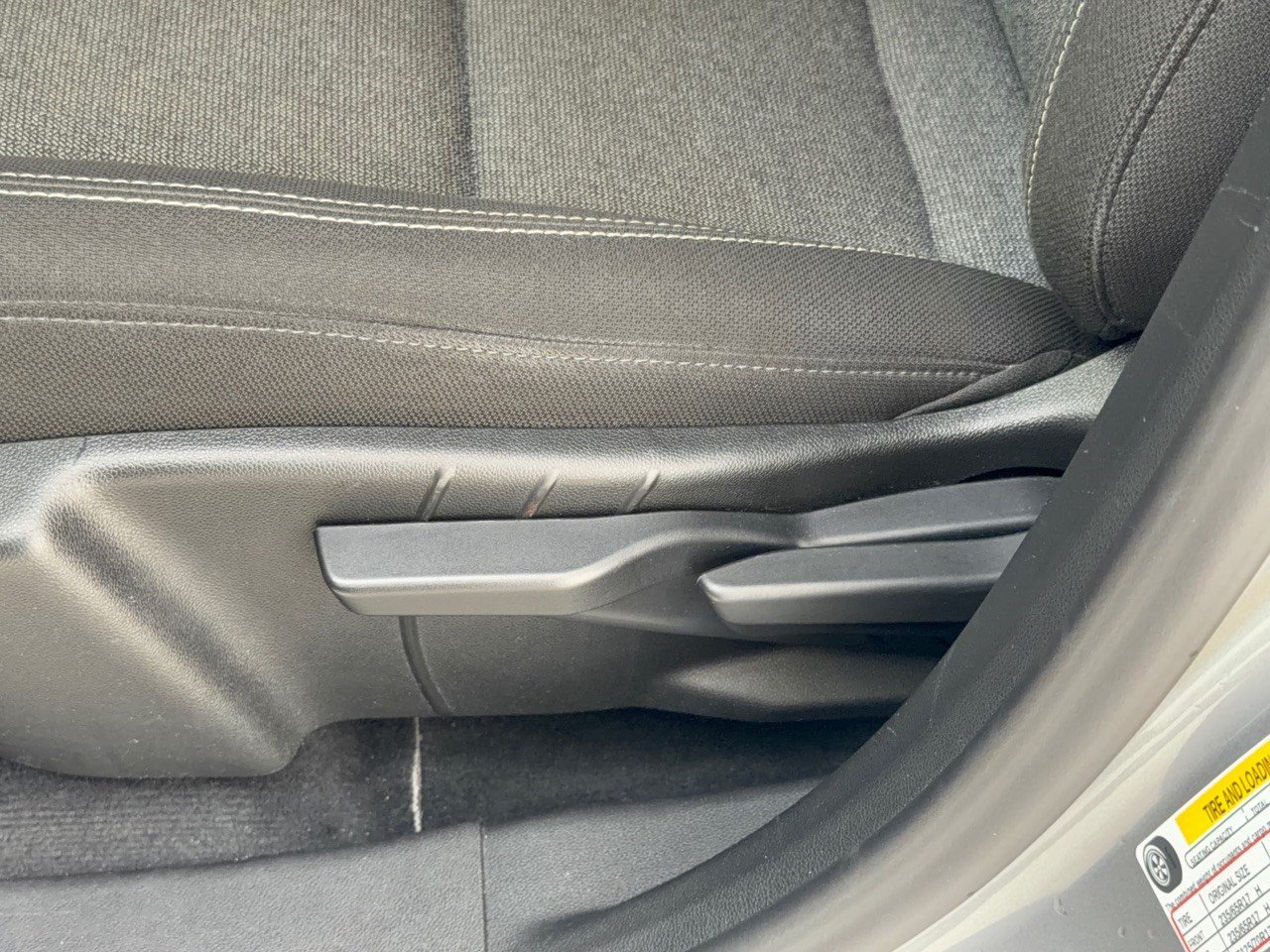 Used 2025 GMC Terrain Elevation FWD image 16
