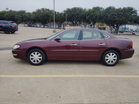 Used 2006 Buick LaCrosse CXL w/ Driver Confidence Package image 2