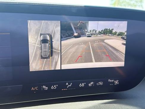 Used 2025 Buick Enclave Preferred FWD image 20