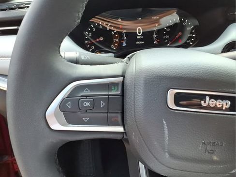 Used 2023 Jeep Compass Limited AWD/4WD image 18
