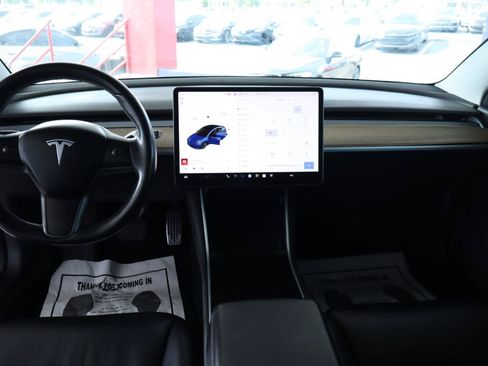 Used 2018 Tesla Model 3 Long Range RWD image 16