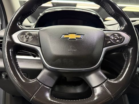 Used 2021 Chevrolet Traverse LT FWD image 23