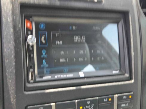 Used 2013 Ford F150 XL w/ Mid Equipment Group AWD/4WD image 24