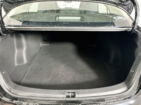 Used 2025 Toyota Corolla LE FWD image 27