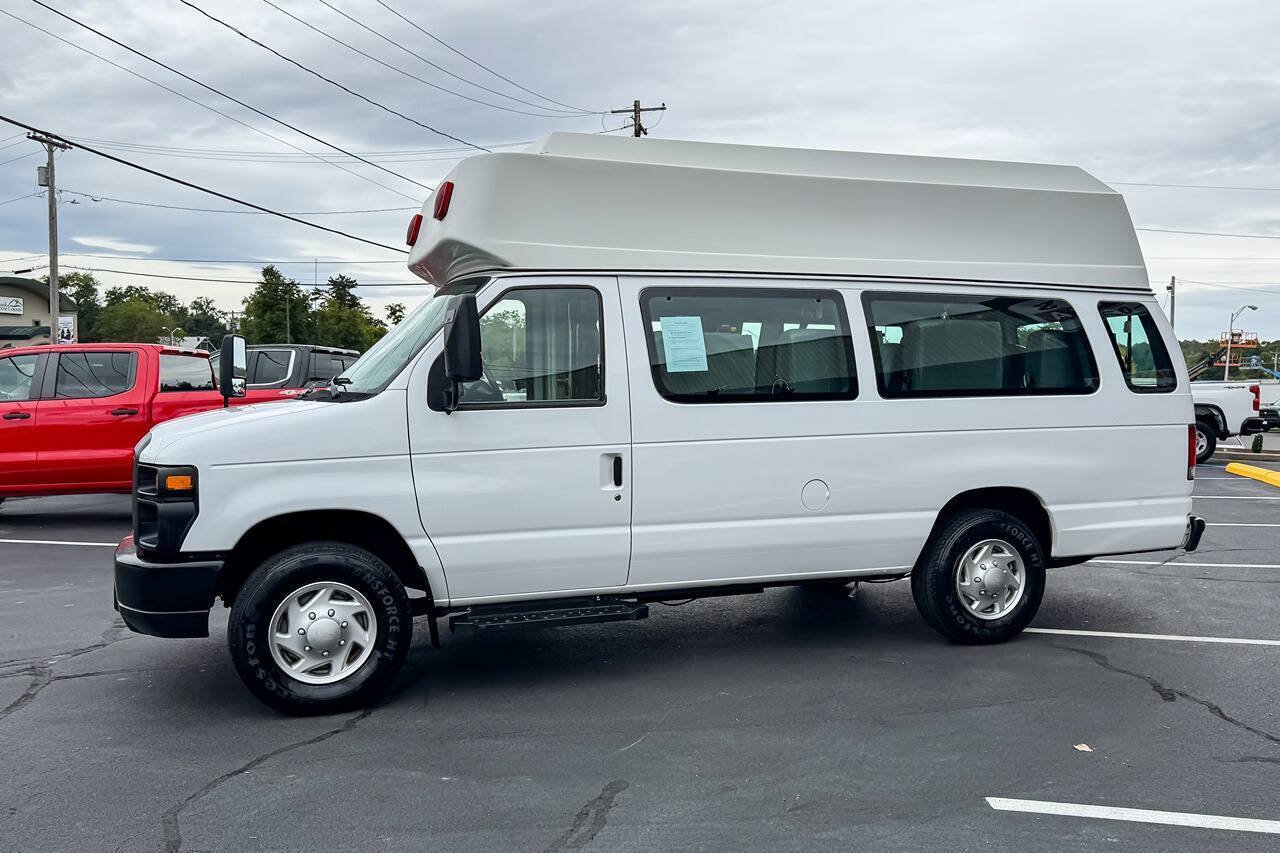 Used 2014 Ford E-350 and Econoline 350 Extended Super Duty w/ Power Group RWD image 13
