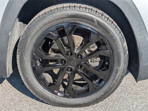 Used 2019 GMC Terrain SLT w/ Preferred Package image 10