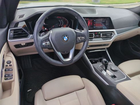 Certified 2022 BMW 330i xDrive Sedan w/ Premium Package 2 AWD/4WD image 29
