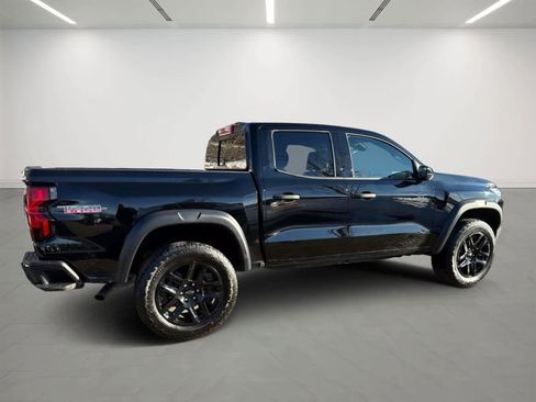 Used 2023 Chevrolet Colorado Trail Boss image 5
