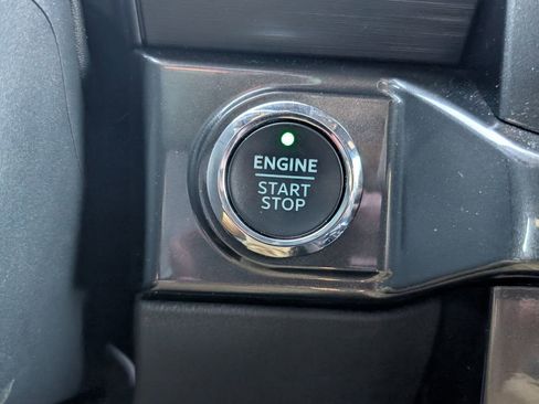 Used 2021 Ford F150 XLT w/ Equipment Group 302A High image 16