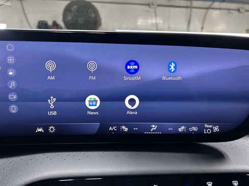 Certified 2025 Buick Enclave Avenir w/ Trailering Package, 5000 lbs. image 14