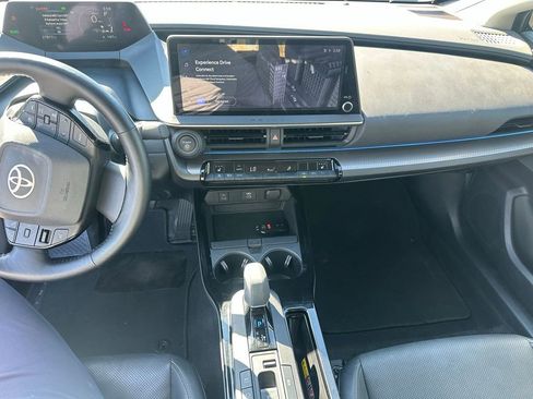 Used 2024 Toyota Prius XLE image 12