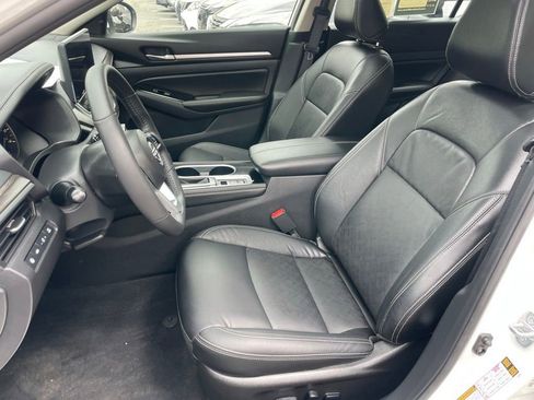 Certified 2024 Nissan Altima 2.5 SL AWD/4WD image 7