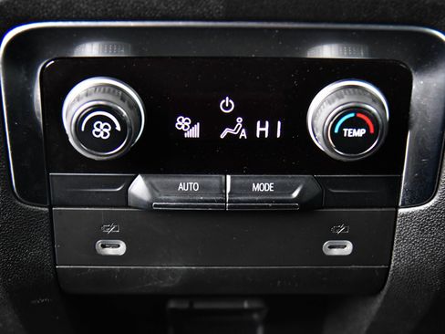 Used 2024 Chevrolet Tahoe LT image 40