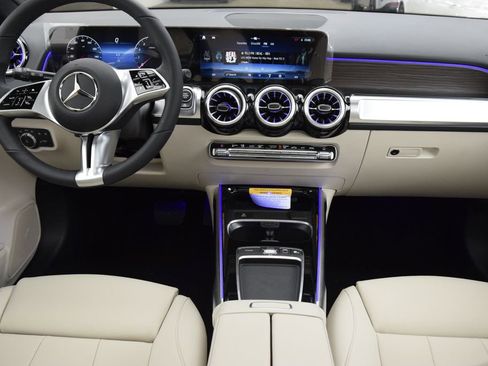 New 2026 Mercedes-Benz GLB 250 image 20