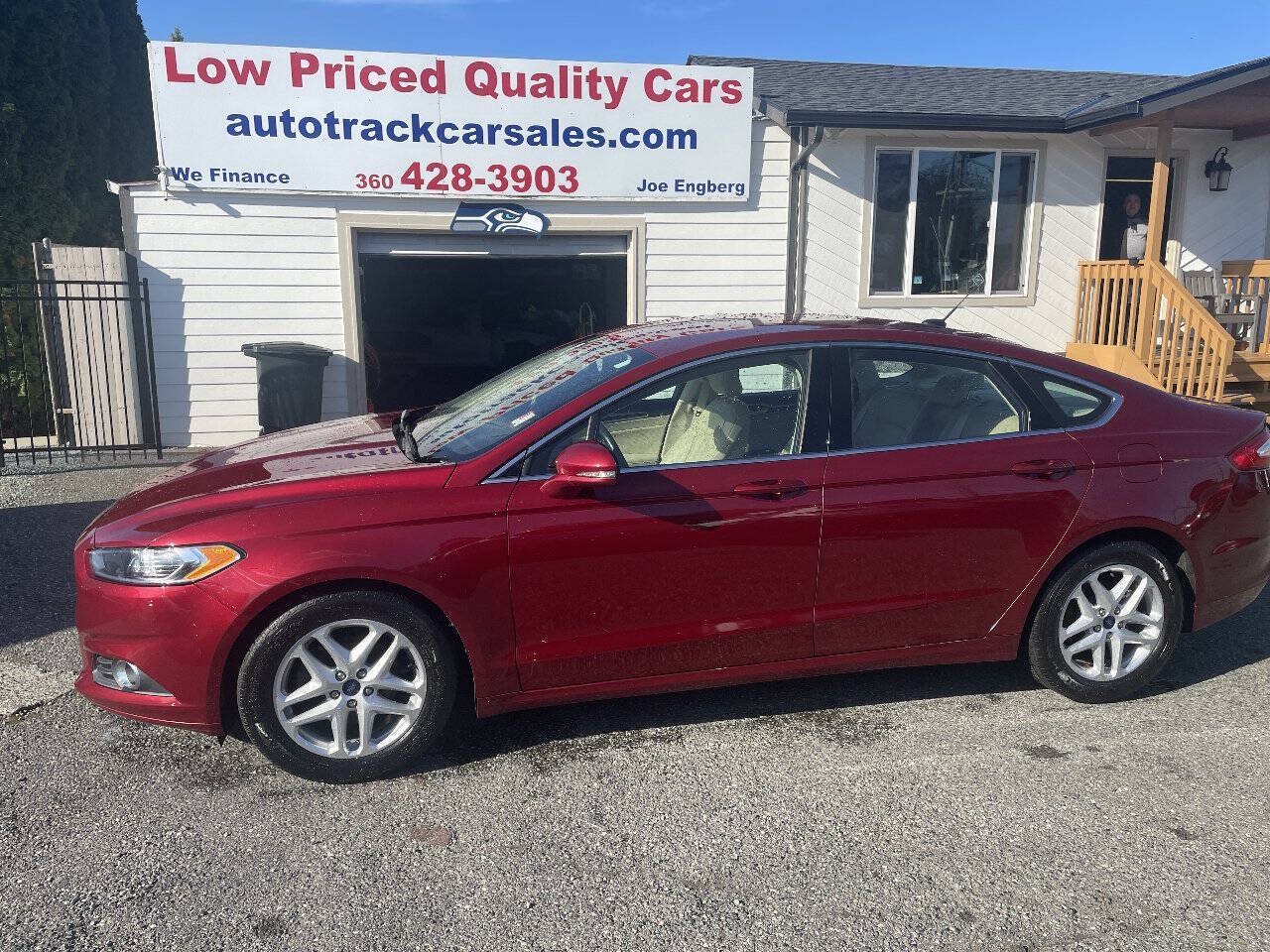 Used 2016 Ford Fusion SE w/ Equipment Group 202A FWD image 1
