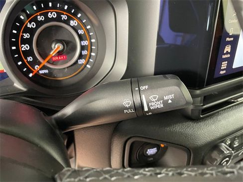 New 2025 Jeep Gladiator Willys image 9